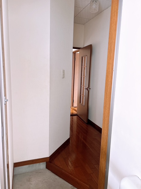 センチュリーなりけの内装|玄関