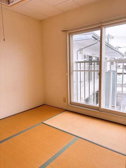 センチュリーなりけの和室|明るい和室です