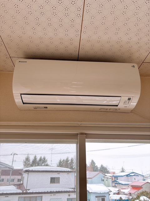 センチュリーなりけの設備|冷房用エアコン