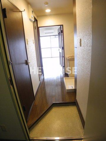 オランダ坂下ビルの玄関|※類似間取りの別のお部屋の写真です※