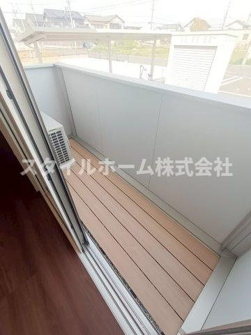 プレミール小坂井のバルコニー