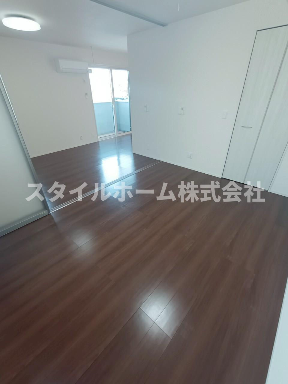 プレミール小坂井の居間・リビング