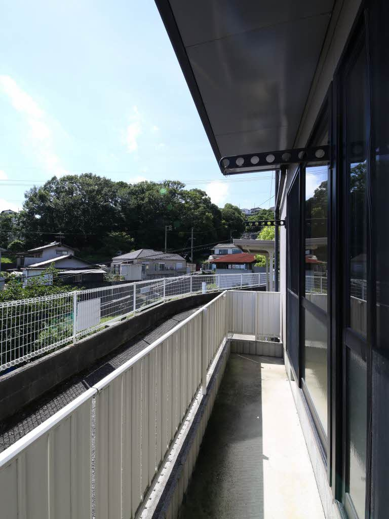 ビューハイム原田　Ａ棟のバルコニー|暖かな日差しのふりそそぐバルコニー