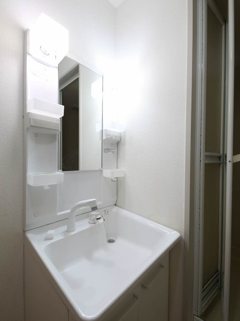 ビューハイム原田　Ａ棟の洗面所|脱衣スペースもあります