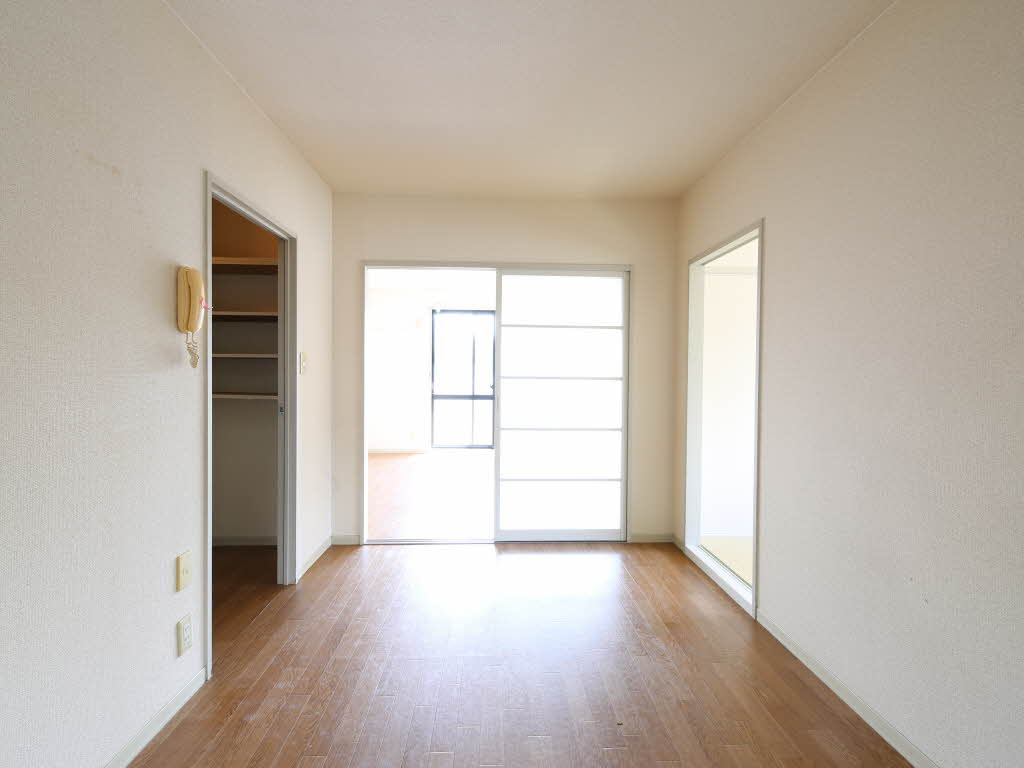 ビューハイム原田　Ａ棟の居間・リビング|ゆったり過ごせる居間です