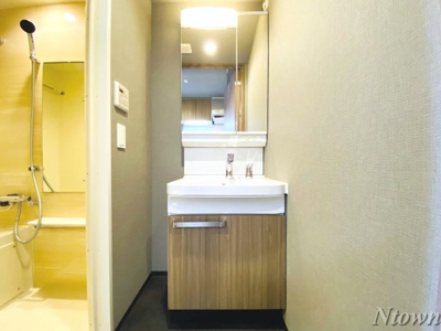 【独立洗面台】 | メイクスWアート今池Ⅲ | 独立洗面化粧台が付いています