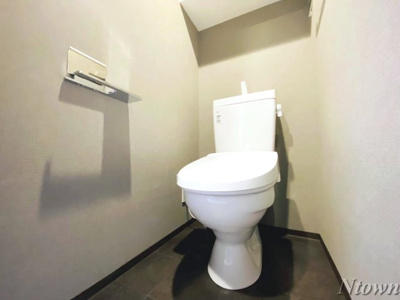 【トイレ】 | メイクスWアート今池Ⅲ | 落ち着いた色調のトイレです