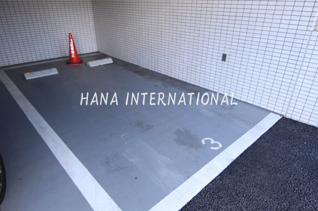 ベルシード浦安の駐車場