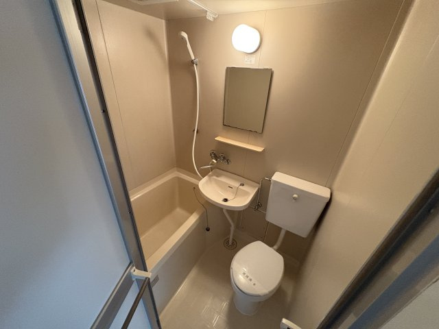 ジュネス福田の浴室