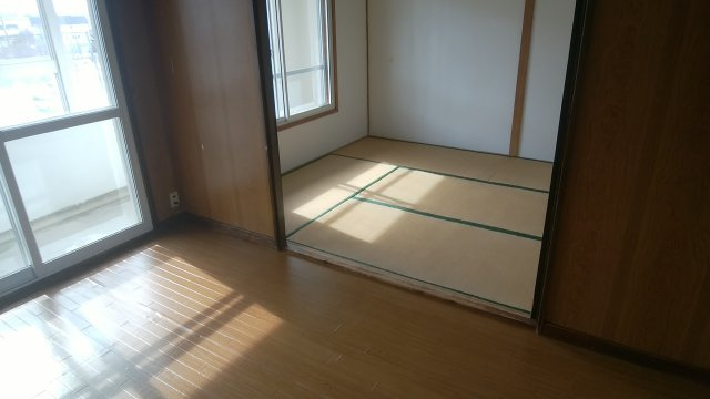 若草501マンションの居間・リビング