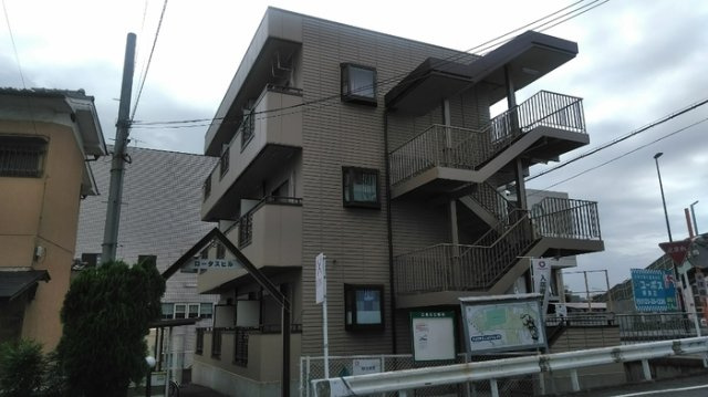 ロータスヒルの外観