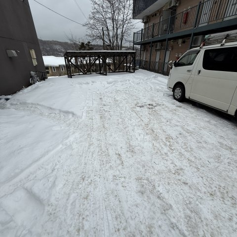 サンライズヒルの駐車場