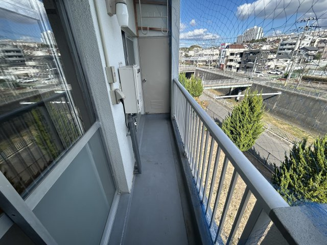 垂水農住３号棟のバルコニー