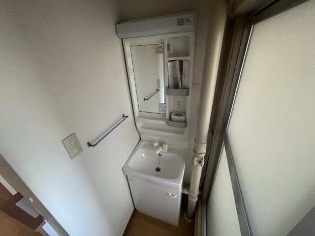 垂水農住３号棟の洗面所
