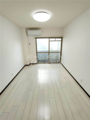 【居間・リビング】 | コスタジオ | 使いやすいリビングです