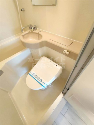 【トイレ】 | コスタジオ | シンプルで使いやすいトイレです