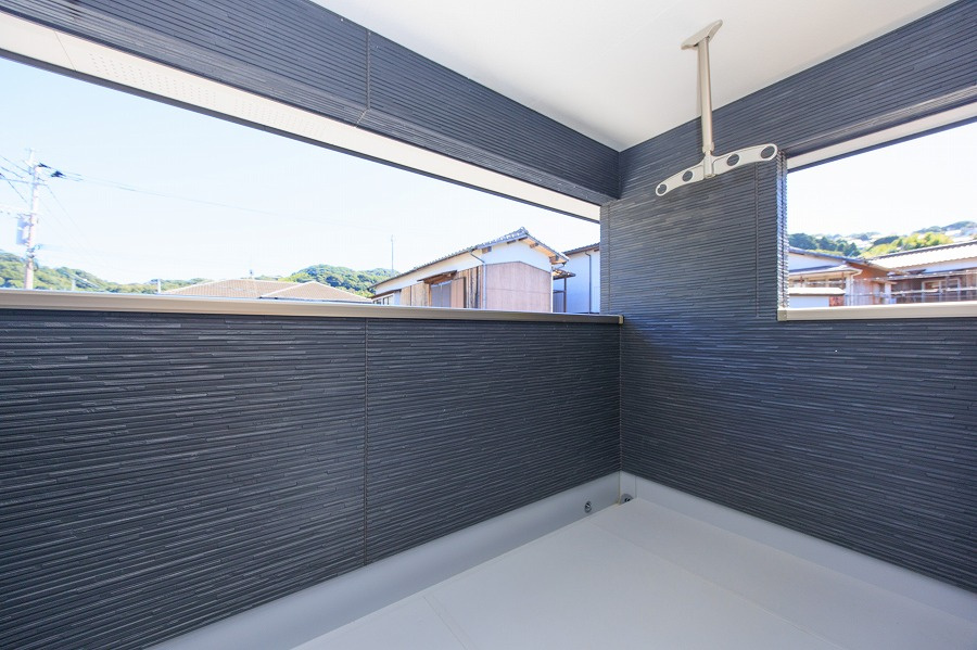 サンコート　八幡東区中畑１丁目のバルコニー