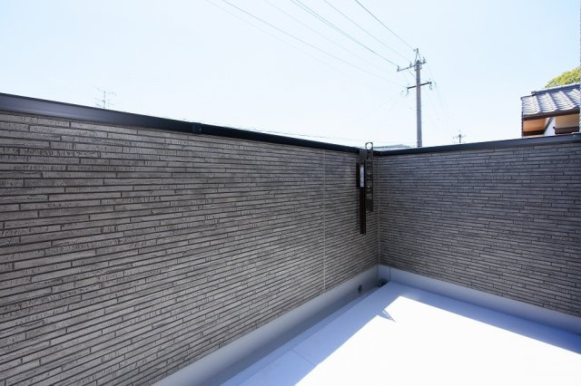 サンコート　八幡西区上の原１丁目のバルコニー