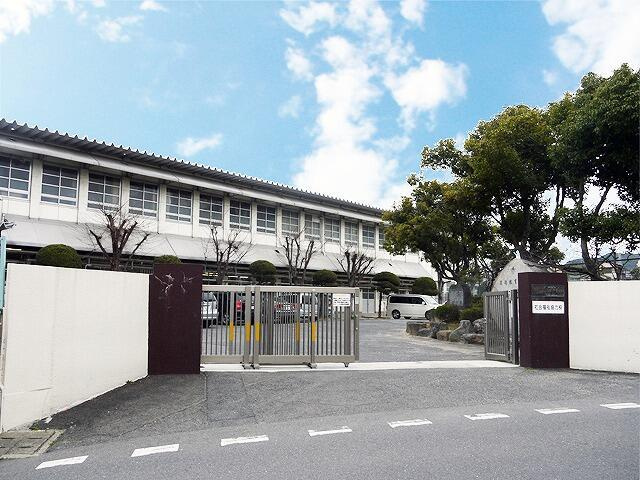 サンコート　八幡西区上の原１丁目の周辺|上津役中学校まで800m 