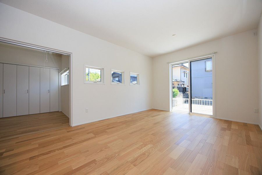 サンコート　八幡西区上の原１丁目の居間・リビング