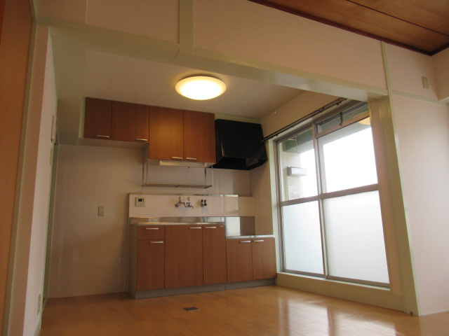 福田ハイツの居間・リビング