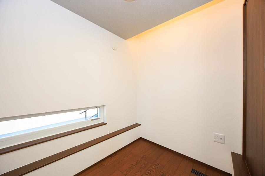 ｔｈｅ　ｐａｒｋ　久留米市津福今町の洋室