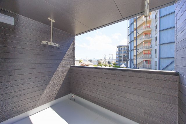 ｔｈｅ　ｐａｒｋ　久留米市津福今町のバルコニー