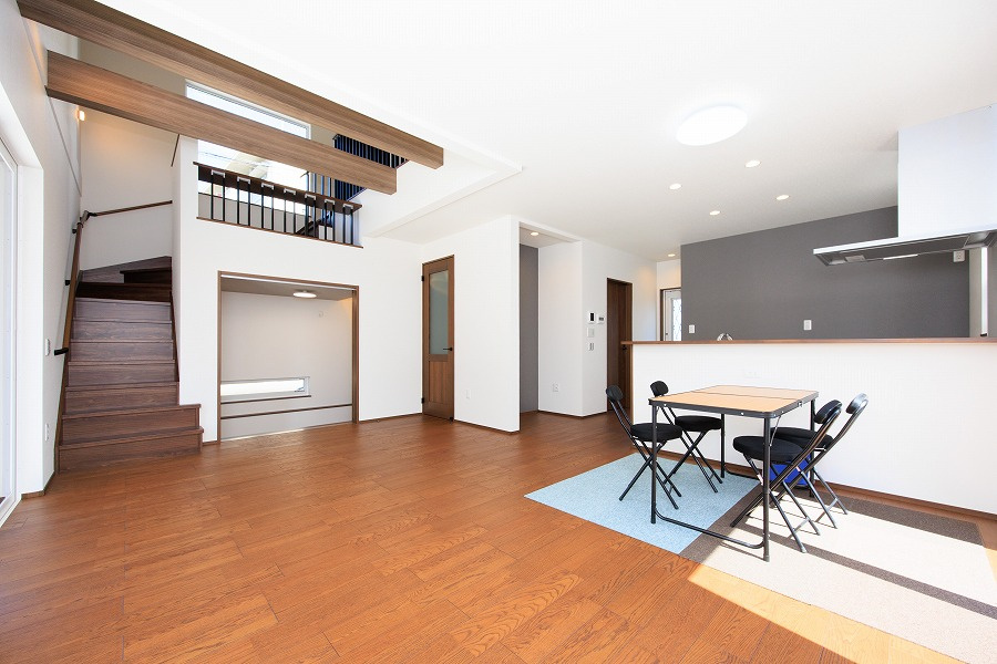 ｔｈｅ　ｐａｒｋ　久留米市津福今町の居間・リビング