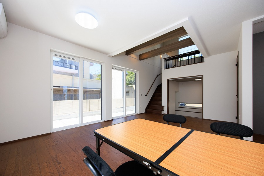 ｔｈｅ　ｐａｒｋ　久留米市津福今町の居間・リビング