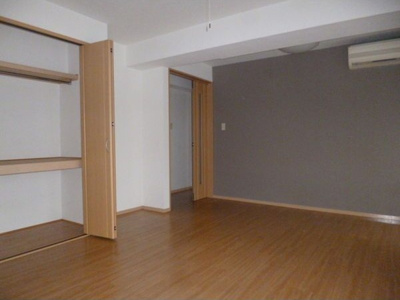 【洋室】 | 石町マンション