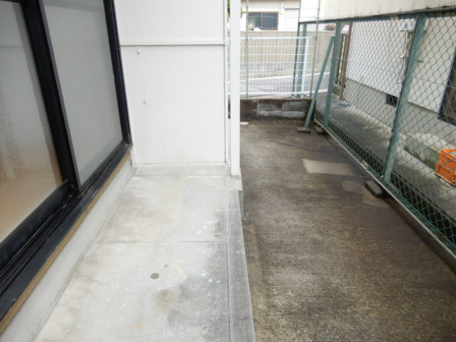 プリシェール中津のバルコニー