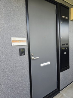 【エントランス】 | モニター付きインターホンで安心です♪