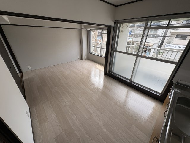 福田ハイツの居間・リビング