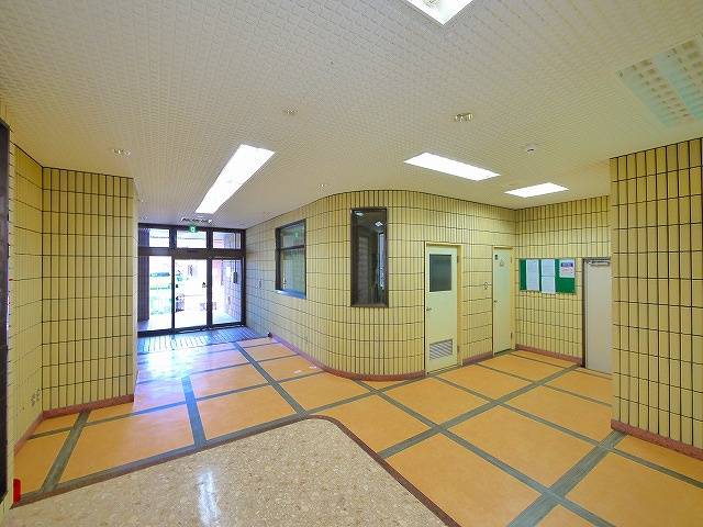 JPレジデンス新大宮のエントランス