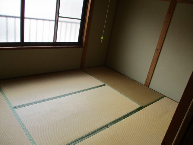 【和室】 | 松葉荘(シェアハウスタイプ）2名の場合 | 柔らかい畳が心地よい和室