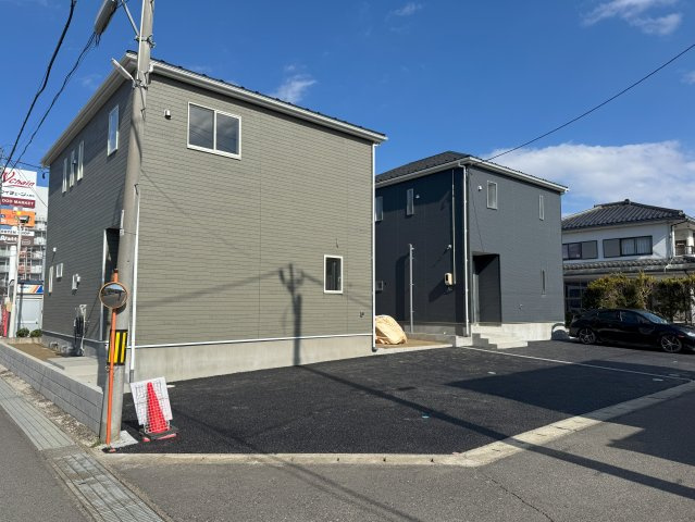 新築戸建　郡山市大槻町第35　Cradle Garden　全2棟の前面道路含む現地写真