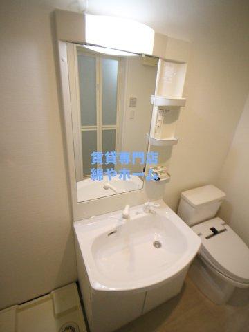 Fmaison北加賀屋III番館の独立洗面台|朝の身支度には欠かせない独立洗面化粧台