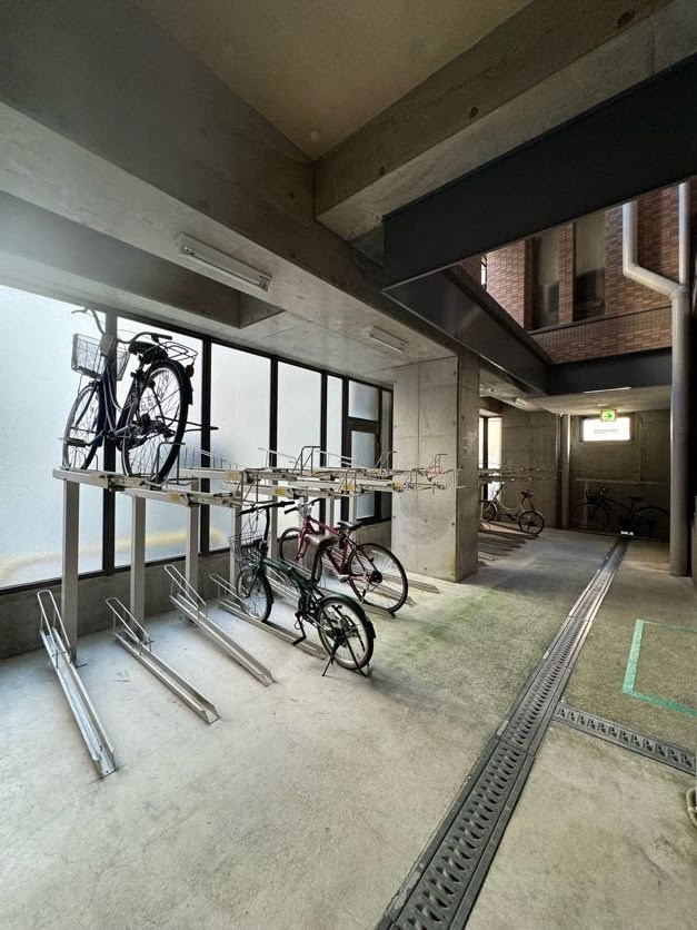 プレサンス神戸駅前の外観