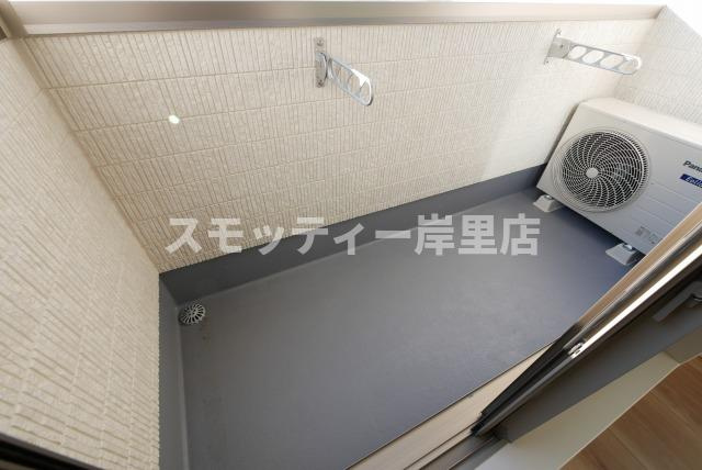 フジパレス　エンⅡ号館のバルコニー