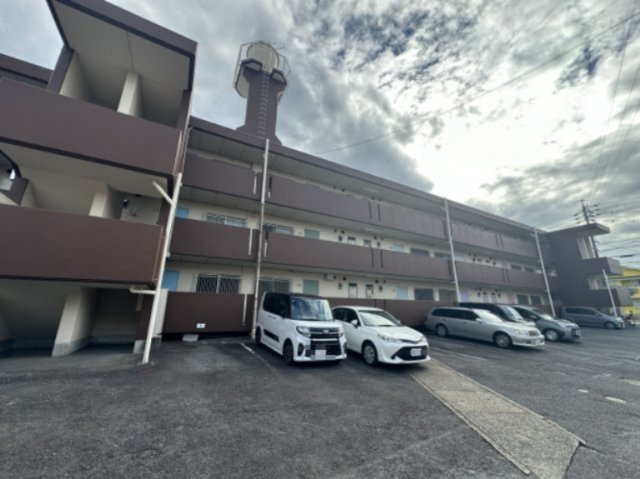 パープルマンションの駐車場