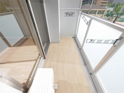 【バルコニー】 | BPRレジデンス新梅田 | 暖かな日差しのふりそそぐバルコニー