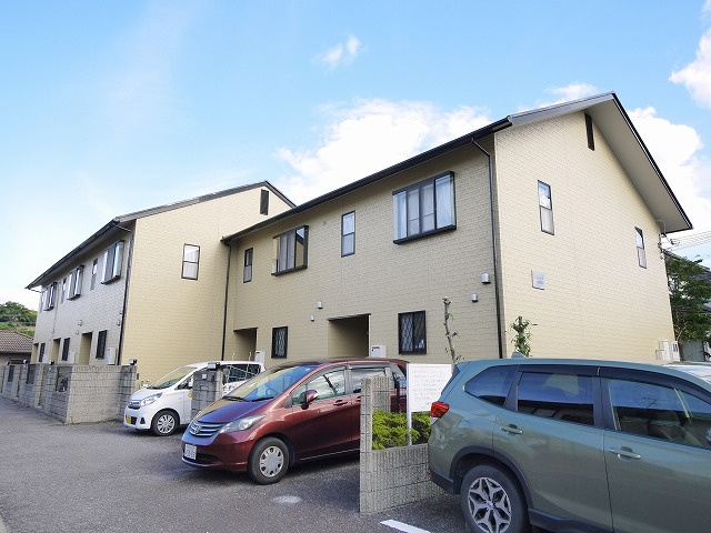 エステートピア阪本の外観