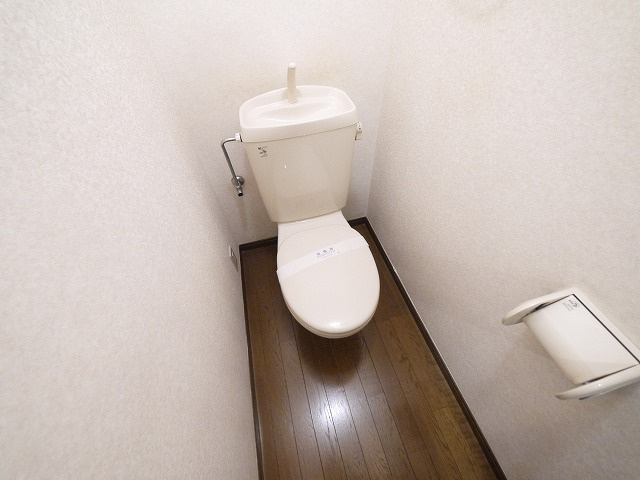 エステートピア阪本のトイレ