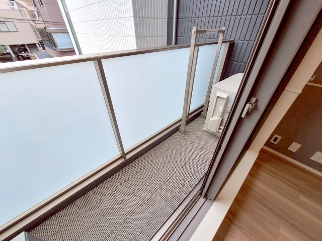 グロワール北新宿のバルコニー