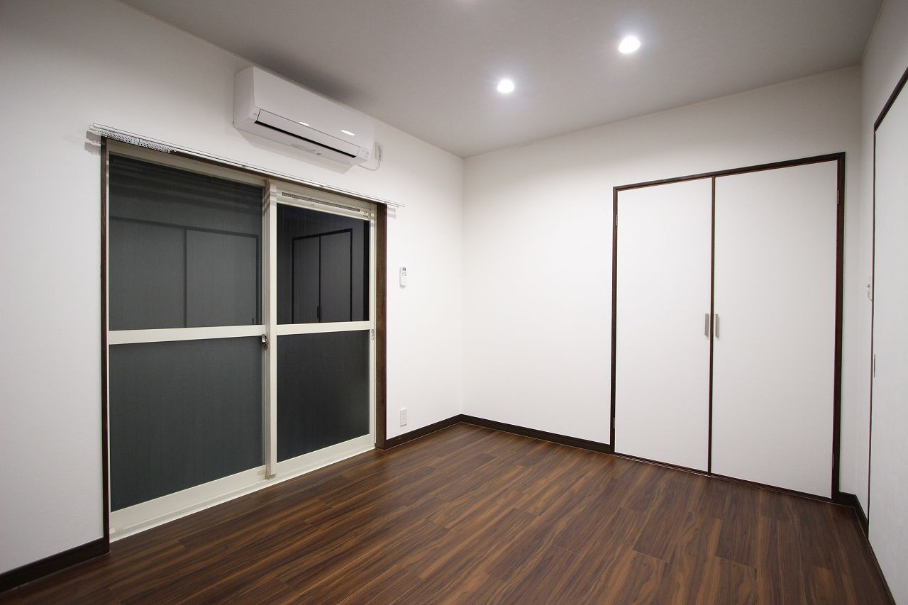 ハイツ松井の居間・リビング