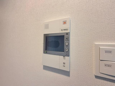 【セキュリティ】 | アプリーレ松屋町 | モニター付きインターホンです