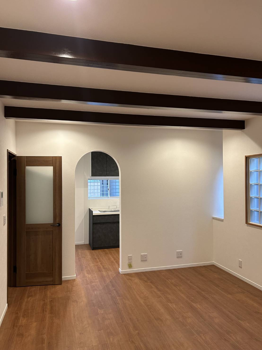 垂水区星陵台3丁目中古戸建の居間・リビング