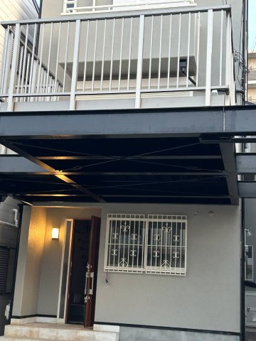 垂水区星陵台3丁目中古戸建の玄関