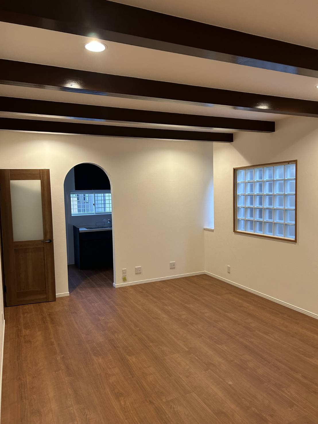 垂水区星陵台3丁目中古戸建の居間・リビング