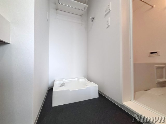 【設備】 | CRASTINE大杉 | 洗濯機置き場です
